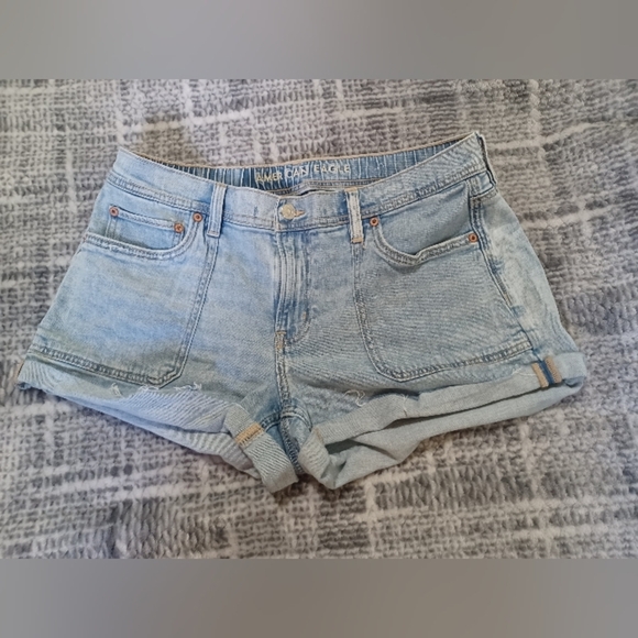 American Eagle Size 10 Light Wash Next Level Stretch Cuffed Denim Jean Shorts - Picture 1 of 7